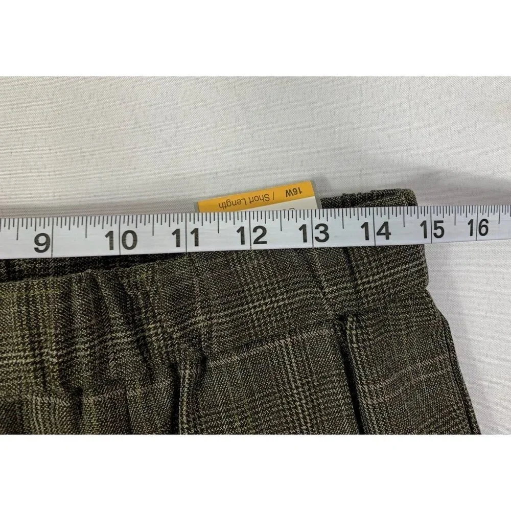 Sag Harbor Women's Stretch Short Length Pants